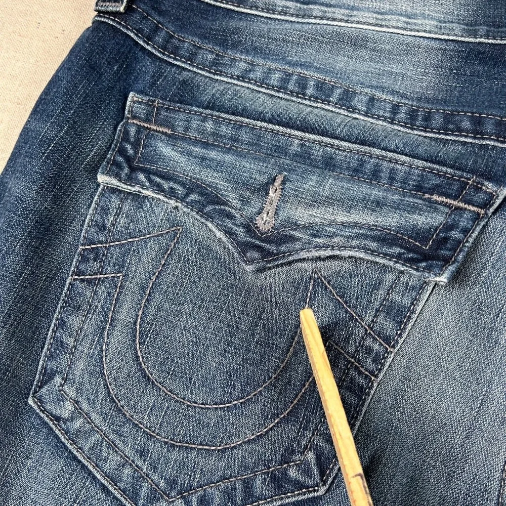 True Religion Ricky Jeans Mens 38 (fits 39x34) Relaxed Straight Flaps Embossed